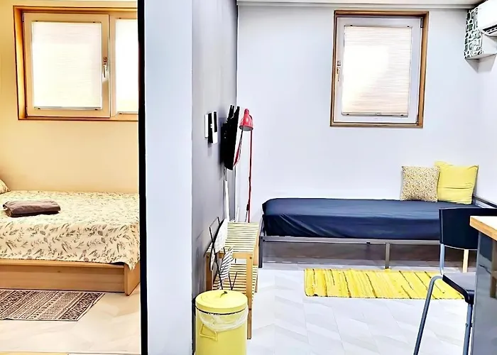 Cozy Near Hongdae Sogang Ewha *