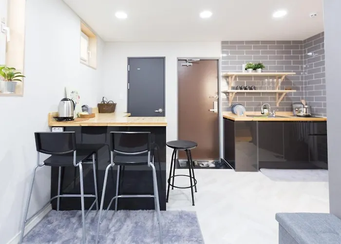 Cozy Near Hongdae Sogang Ewha Apartamento