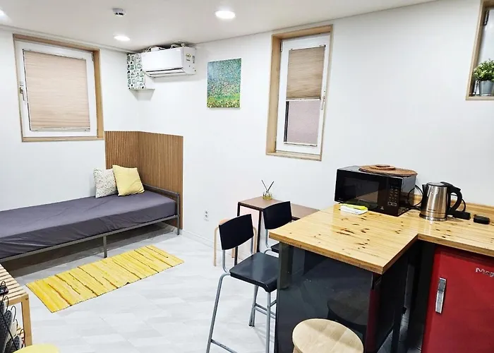 Cozy Near Hongdae Sogang Ewha Seúl