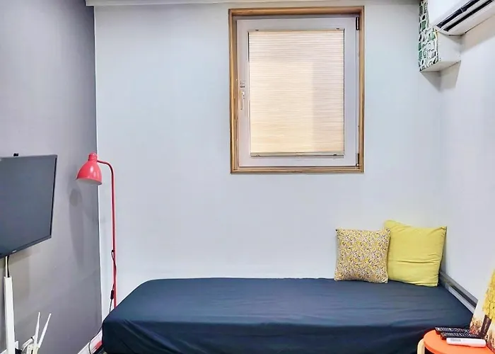 Cozy Near Hongdae Sogang Ewha Apartamento *